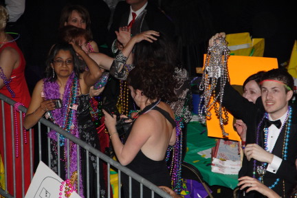 2007-02-17-Endymion-Parade-096-superdome-Kavita-Suzi-Marci.JPG
