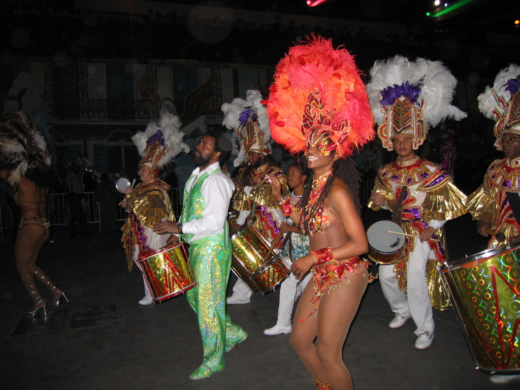 2007/02(February)/02_17_5_Endymion_Extravaganza/1024x768_2007-02-17-Extravaganza-85-belly-dancers.jpg