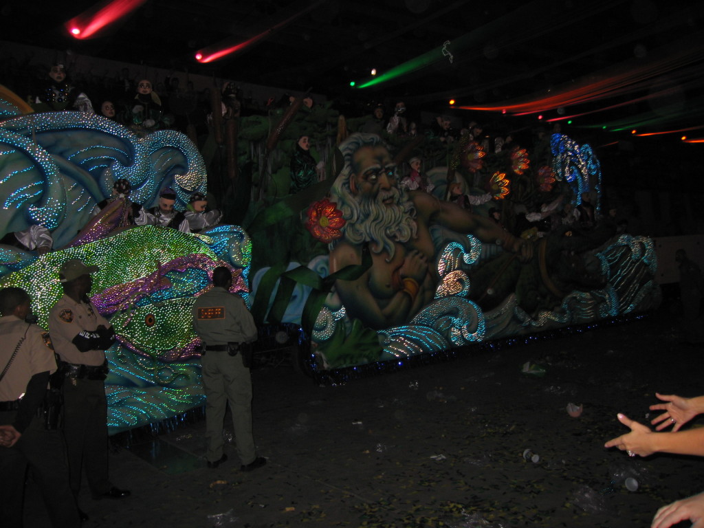 2007-02-17-Extravaganza-91-guys-float-Travis-video-camera.jpg
