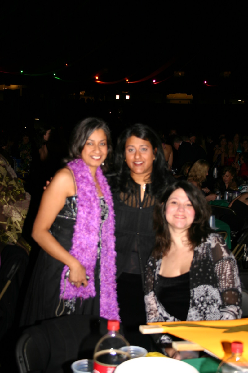 2007-02-17-Extravaganza-06-Kavita-Neeta-Kiffin.JPG