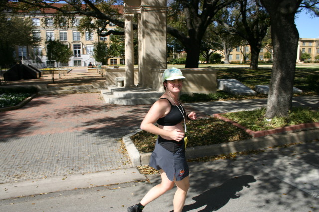 2007/02(February)/CowTown-Marathon/640x480_2007-02-24-CowTown-marathon-Suzi-Fort-Worth-56.JPG