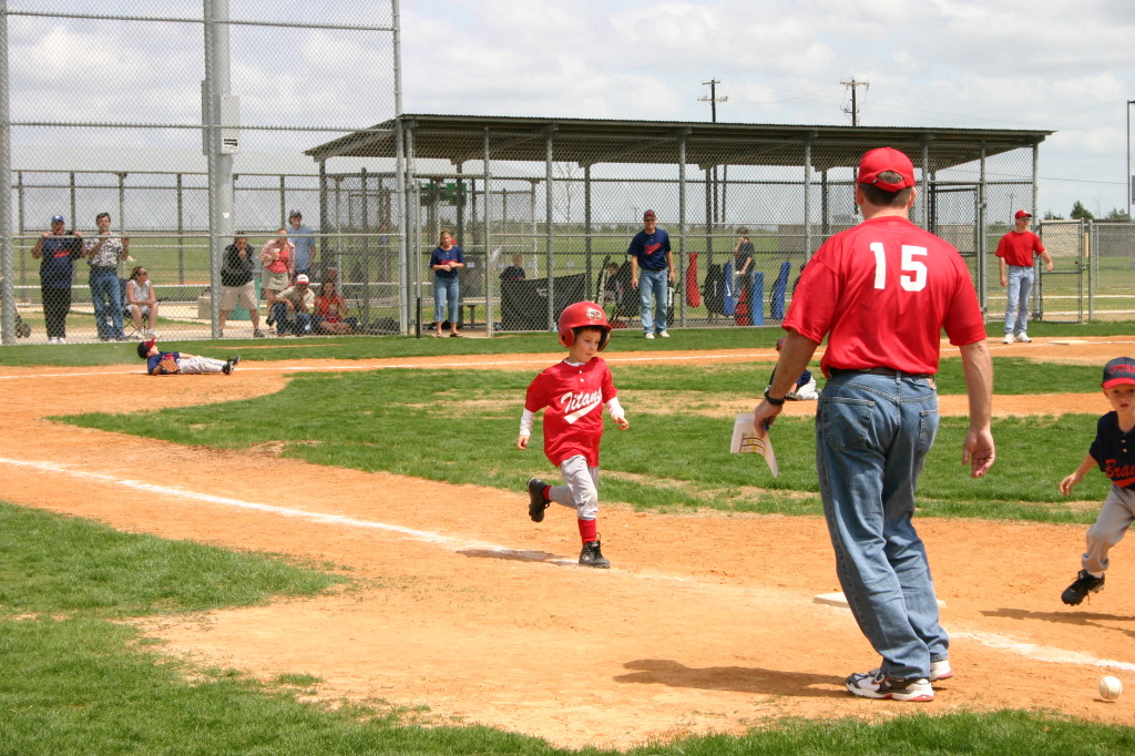 2007/03(March)/03-24-Titans-Tball/1024x768_IMG_9331.JPG