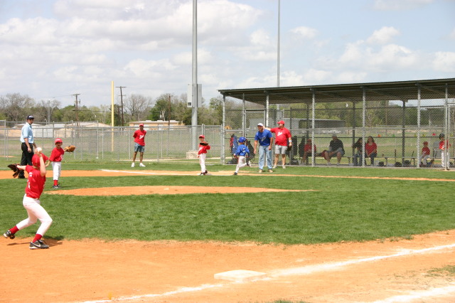 2007/03(March)/03-24-Titans-Tball/640x480_IMG_9304.JPG