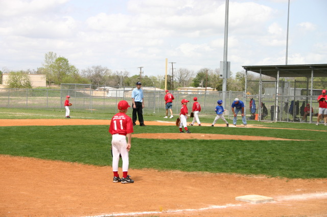 2007/03(March)/03-24-Titans-Tball/640x480_IMG_9307.JPG