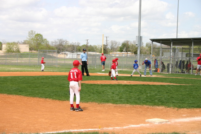 2007/03(March)/03-24-Titans-Tball/640x480_IMG_9308.JPG