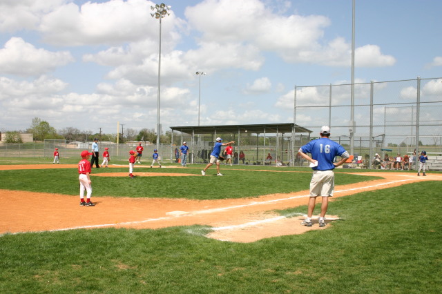 2007/03(March)/03-24-Titans-Tball/640x480_IMG_9310.JPG