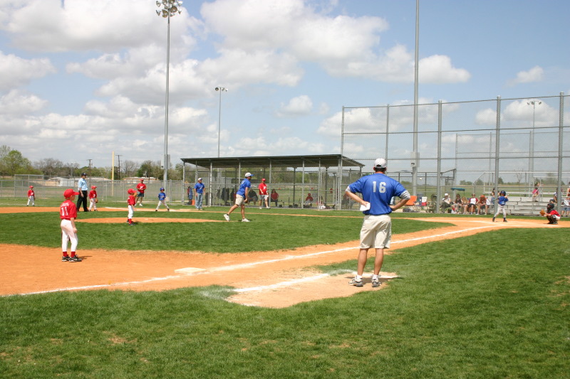 2007/03(March)/03-24-Titans-Tball/800x600_IMG_9311.JPG