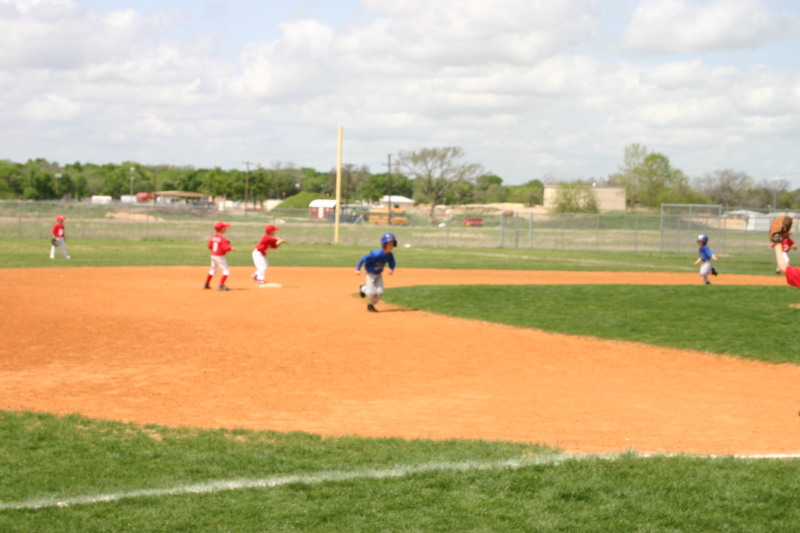 2007/03(March)/03-24-Titans-Tball/800x600_IMG_9318.JPG