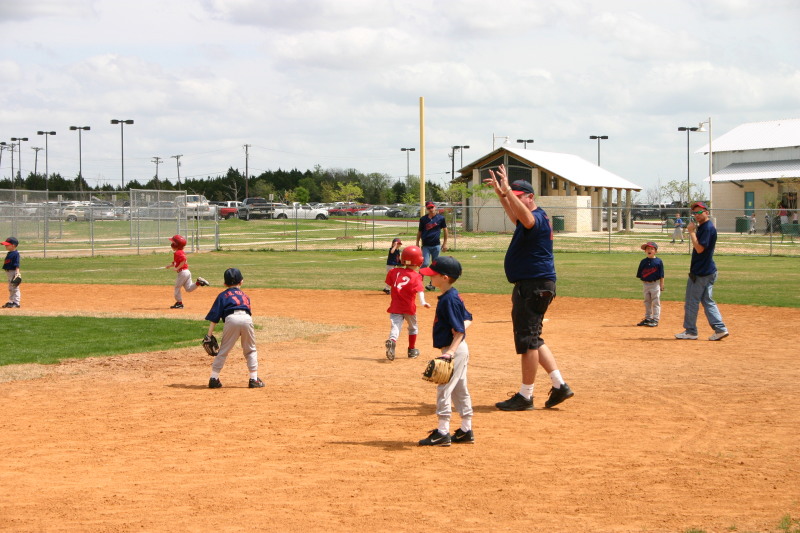 2007/03(March)/03-24-Titans-Tball/800x600_IMG_9335.JPG