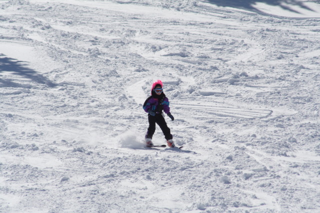 2007/03(March)/03_11_Loveland_Ski_Trip_Day_2/640x480_2007-03-11-Loveland_Ski-Trip-12-Brittney.JPG