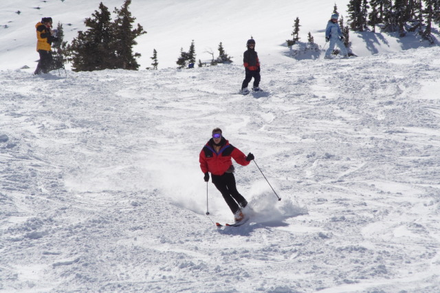 2007/03(March)/03_11_Loveland_Ski_Trip_Day_2/640x480_2007-03-11-Loveland_Ski-Trip-23-Travis.JPG