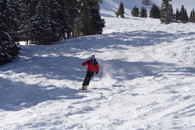 2007/03(March)/03_11_Loveland_Ski_Trip_Day_2/640x480_2007-03-11-Loveland_Ski-Trip-54-Travis.JPG
