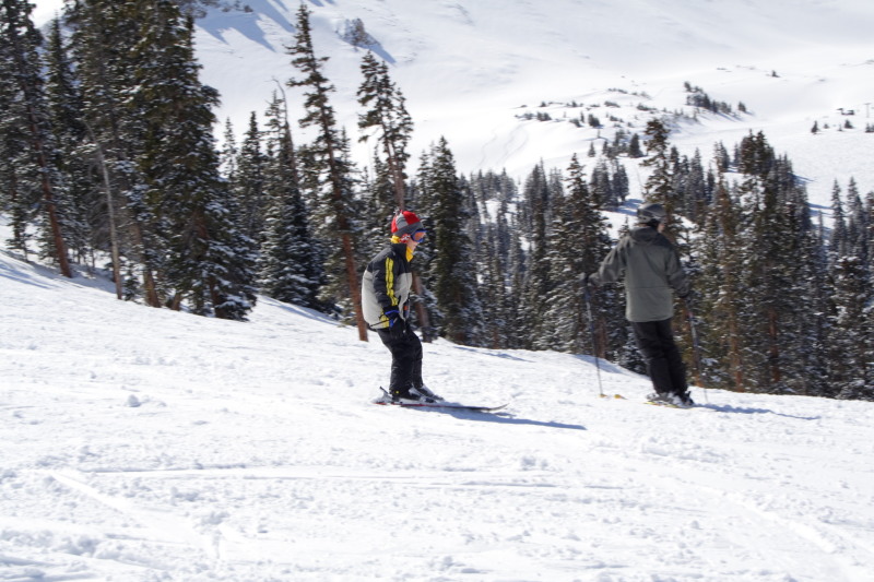 2007/03(March)/03_11_Loveland_Ski_Trip_Day_2/800x600_2007-03-11-Loveland_Ski-Trip-64-Chance.JPG