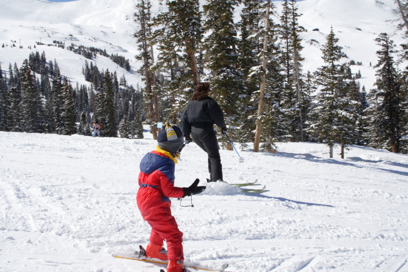 2007/03(March)/03_11_Loveland_Ski_Trip_Day_2/800x600_2007-03-11-Loveland_Ski-Trip-69-Dax-Suzi.JPG