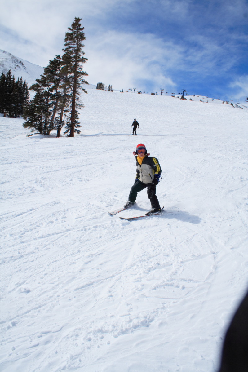 2007/03(March)/03_11_Loveland_Ski_Trip_Day_2/800x600_2007-03-11-Loveland_Ski-Trip-80-Chance.JPG