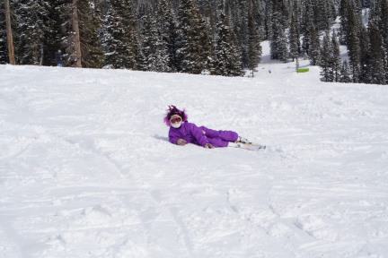 2007-03-11-Loveland_Ski-Trip-70-McKenzie.JPG