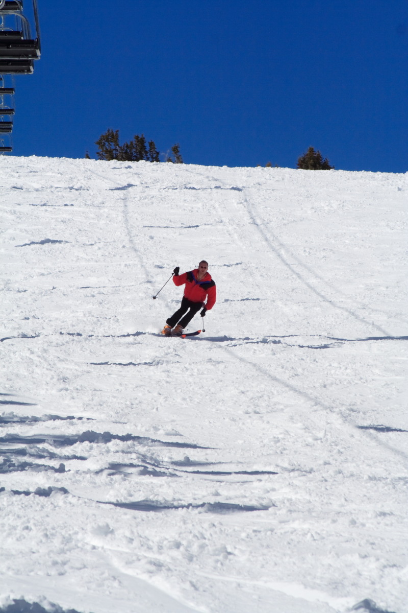 2007/03(March)/03_12_Loveland_Ski_Trip_Day_3/800x600_2007-03-12-Loveland_Ski-Trip-46-Travis.JPG