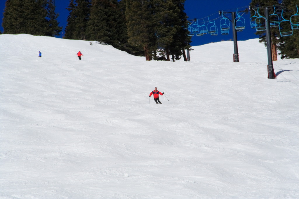 2007/03(March)/03_13_Loveland_Ski_Trip_Day_4/1024x768_2007-03-13-Loveland-Ski-Trip-033-Travis.JPG