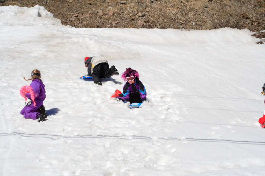 2007-03-13-Loveland-Ski-Trip-040-McKenzie-Chance-Brittney.JPG