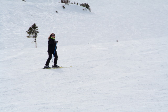 2007/03(March)/03_13_Loveland_Ski_Trip_Day_4/640x480_2007-03-13-Loveland-Ski-Trip-143-Suzi.JPG