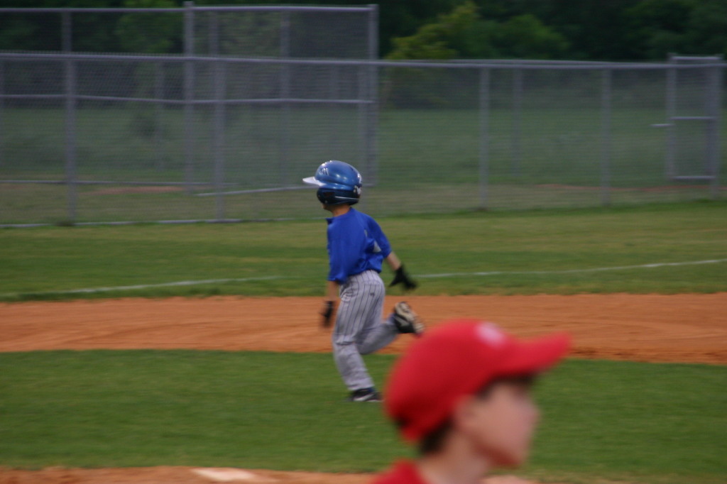 2007/04(April)/Leopards-Baseball-04-23/1024x768_2007-04-23-Leopards-vs-Reds-035-Hunter.JPG