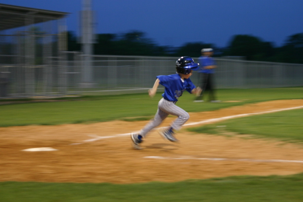 2007/04(April)/Leopards-Baseball-04-23/1024x768_2007-04-23-Leopards-vs-Reds-072-Ryan.JPG