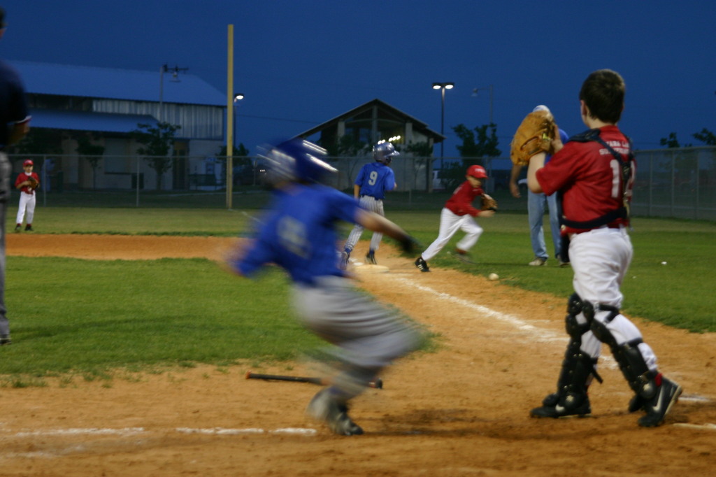 2007/04(April)/Leopards-Baseball-04-23/1024x768_2007-04-23-Leopards-vs-Reds-085-Clayton.JPG