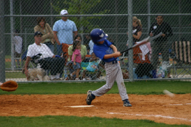 2007/04(April)/Leopards-Baseball-04-23/640x480_2007-04-23-Leopards-vs-Reds-008-Trip.JPG