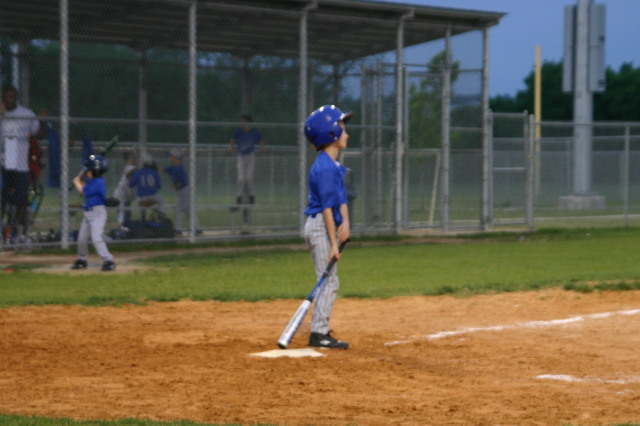 2007/04(April)/Leopards-Baseball-04-23/640x480_2007-04-23-Leopards-vs-Reds-065-Chance.JPG