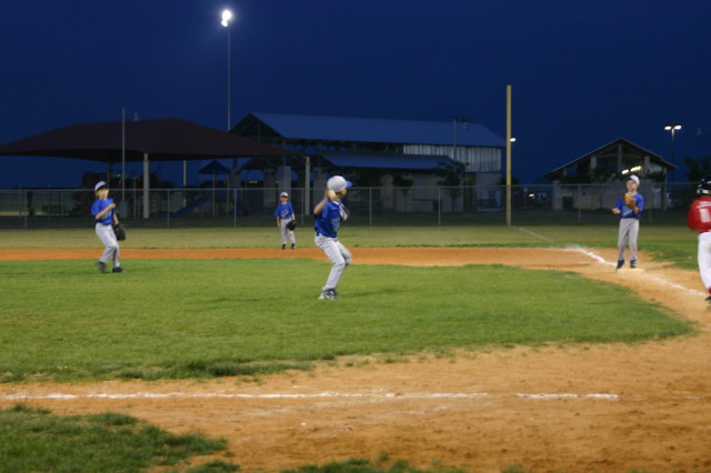 2007/04(April)/Leopards-Baseball-04-23/640x480_2007-04-23-Leopards-vs-Reds-099.JPG