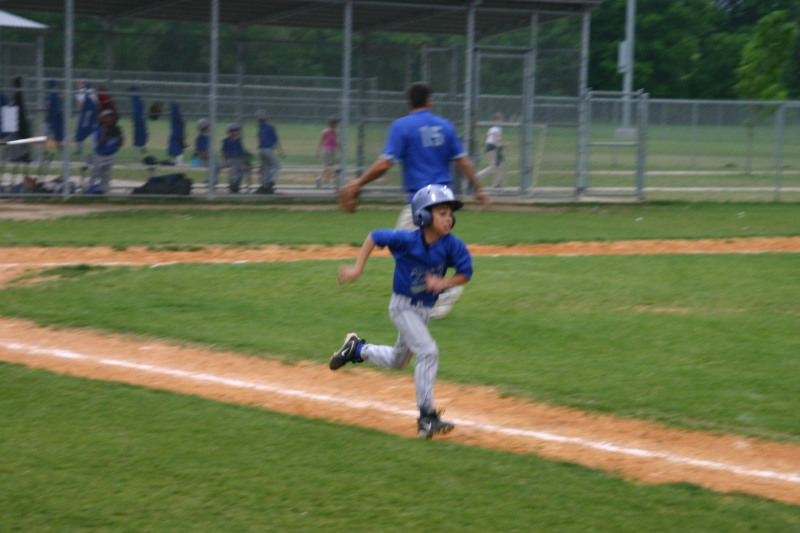 2007/04(April)/Leopards-Baseball-04-23/800x600_2007-04-23-Leopards-vs-Reds-019-Clayton.JPG