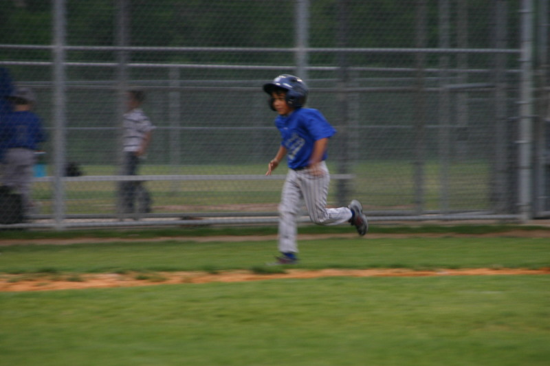 2007/04(April)/Leopards-Baseball-04-23/800x600_2007-04-23-Leopards-vs-Reds-030-Seth.JPG