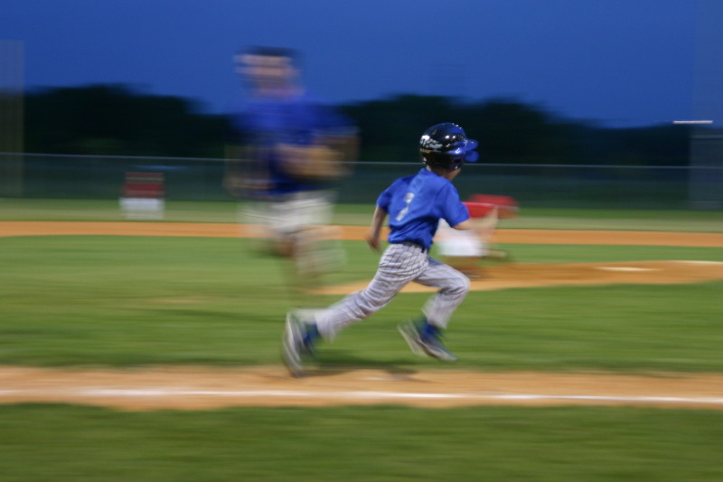 2007/04(April)/Leopards-Baseball-04-23/800x600_2007-04-23-Leopards-vs-Reds-073-Ryan.JPG
