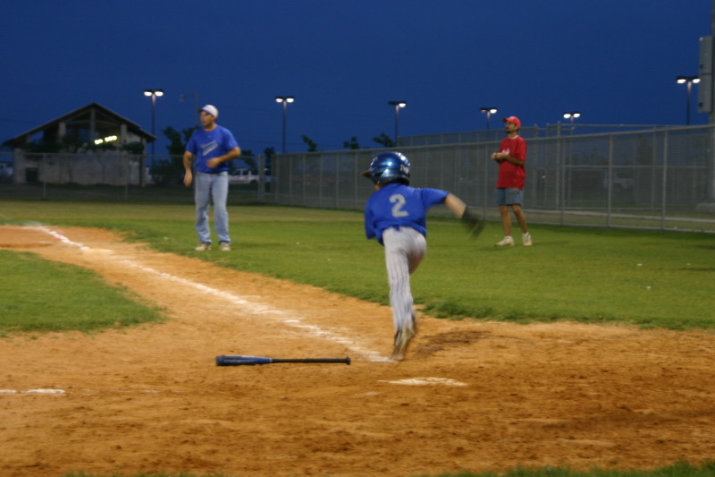 2007/04(April)/Leopards-Baseball-04-23/800x600_2007-04-23-Leopards-vs-Reds-092-Hunter.JPG