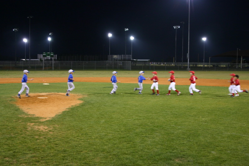 2007/04(April)/Leopards-Baseball-04-23/800x600_2007-04-23-Leopards-vs-Reds-104-Good-Game.JPG