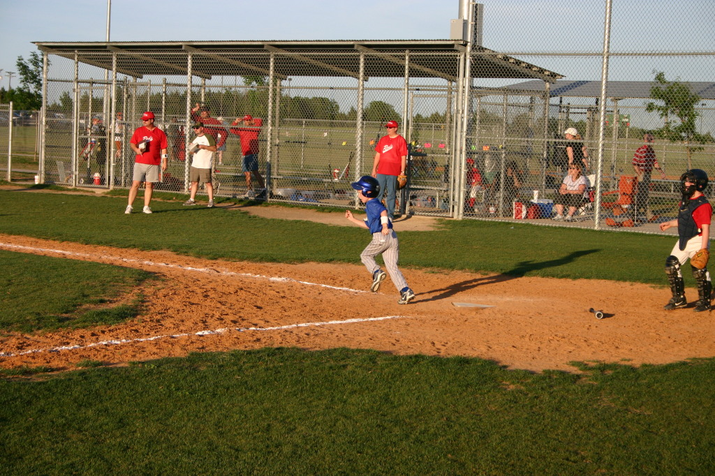 2007/04(April)/Leopards-Baseball-04-26/1024x768_2007-04-26-Leopards-vs-Reds-011-Ryan.JPG