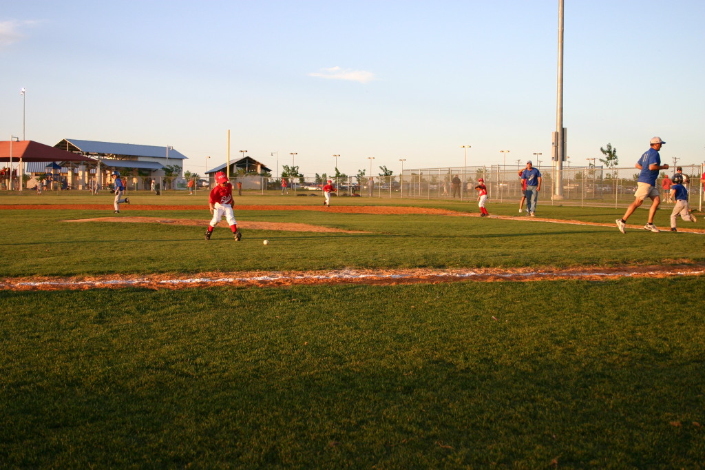 2007/04(April)/Leopards-Baseball-04-26/1024x768_2007-04-26-Leopards-vs-Reds-064-Nick.JPG