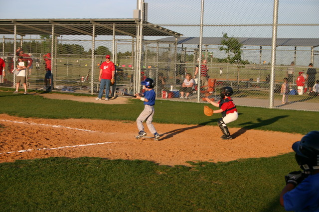 2007/04(April)/Leopards-Baseball-04-26/640x480_2007-04-26-Leopards-vs-Reds-010-Ryan.JPG