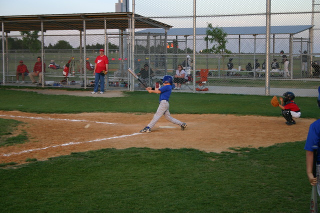2007/04(April)/Leopards-Baseball-04-26/640x480_2007-04-26-Leopards-vs-Reds-092-Trip.JPG
