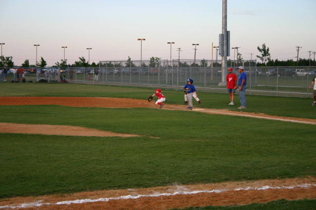 2007/04(April)/Leopards-Baseball-04-26/640x480_2007-04-26-Leopards-vs-Reds-094-Trip-safe.JPG