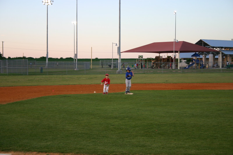 2007/04(April)/Leopards-Baseball-04-26/800x600_2007-04-26-Leopards-vs-Reds-095.JPG