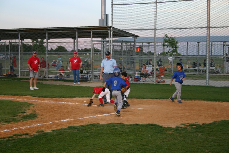 2007/04(April)/Leopards-Baseball-04-26/800x600_2007-04-26-Leopards-vs-Reds-106-Clayton.JPG