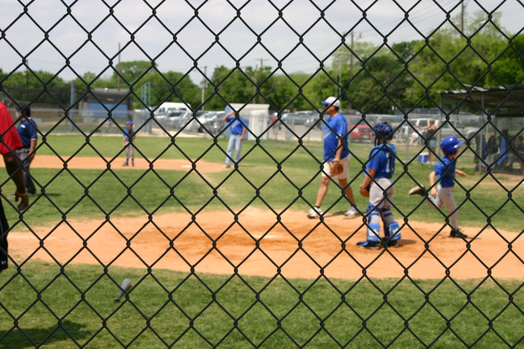 2007/04(April)/Leopards-Baseball-04-28/1024x768_2007-04-28-Leopards-05-Chance.JPG