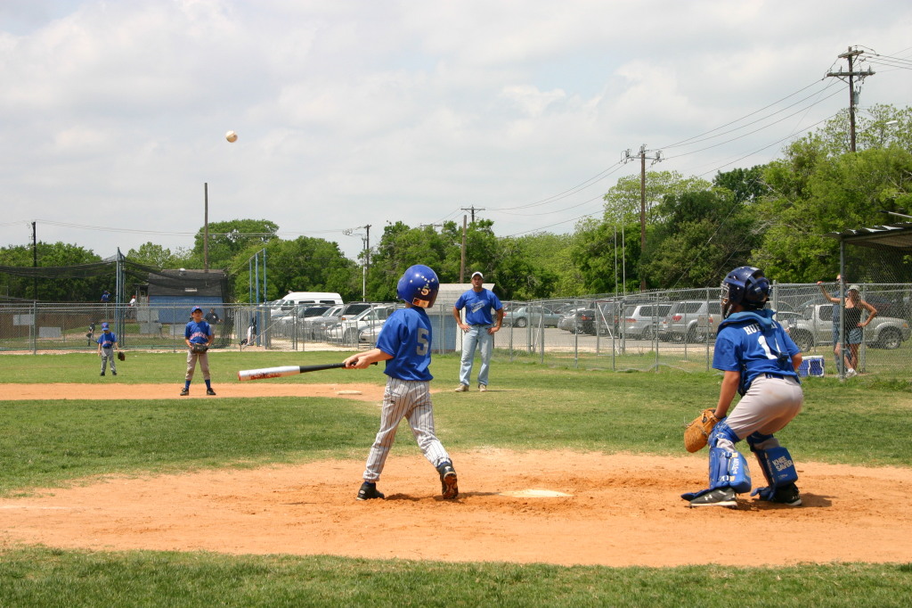 2007/04(April)/Leopards-Baseball-04-28/1024x768_2007-04-28-Leopards-07-Chance.JPG