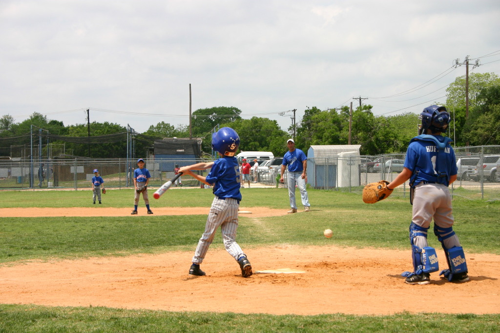 2007/04(April)/Leopards-Baseball-04-28/1024x768_2007-04-28-Leopards-10-Chance.JPG