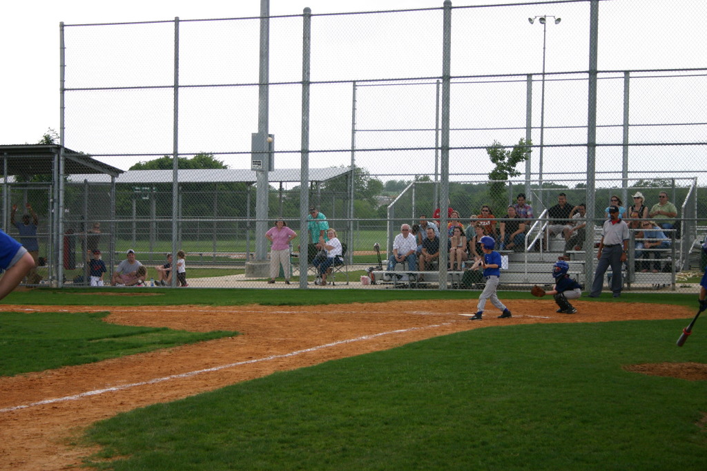 2007/05(May)/Leopards-Baseball-05-06-vs-Braves/1024x768_2007-05-06-Leopards-19-Chance.JPG
