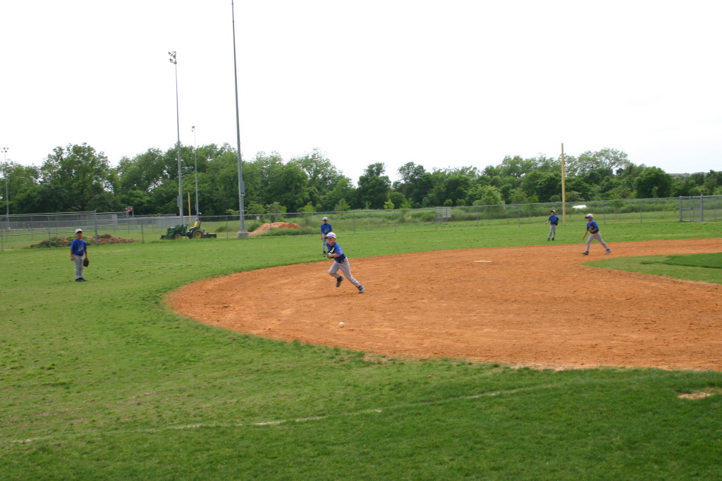 2007/05(May)/Leopards-Baseball-05-06-vs-Braves/1024x768_2007-05-06-Leopards-31-Hunter.JPG