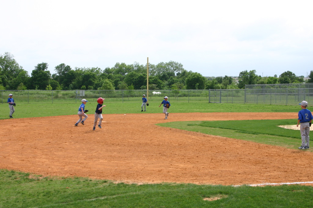 2007/05(May)/Leopards-Baseball-05-06-vs-Braves/1024x768_2007-05-06-Leopards-37-Trip-Seth.JPG