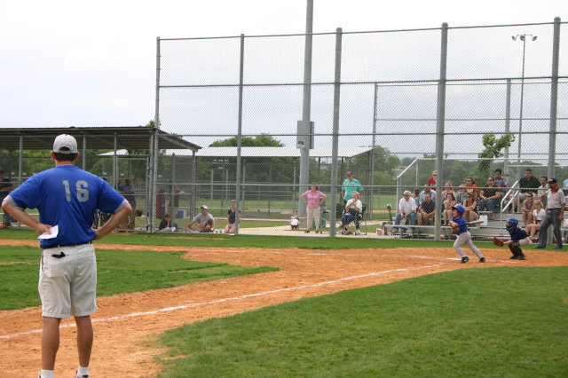 2007/05(May)/Leopards-Baseball-05-06-vs-Braves/640x480_2007-05-06-Leopards-59-Byron.JPG
