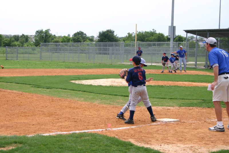 2007/05(May)/Leopards-Baseball-05-06-vs-Braves/800x600_2007-05-06-Leopards-66-Clayton.JPG